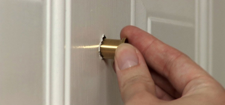 peephole door repair in Deltona